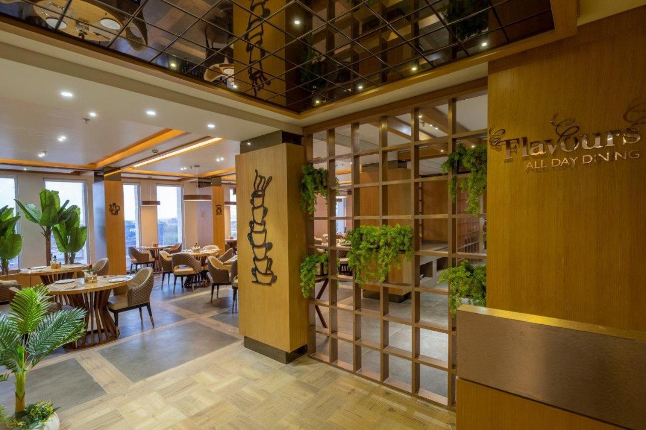 Sarovar Portico Morbi Exterior foto