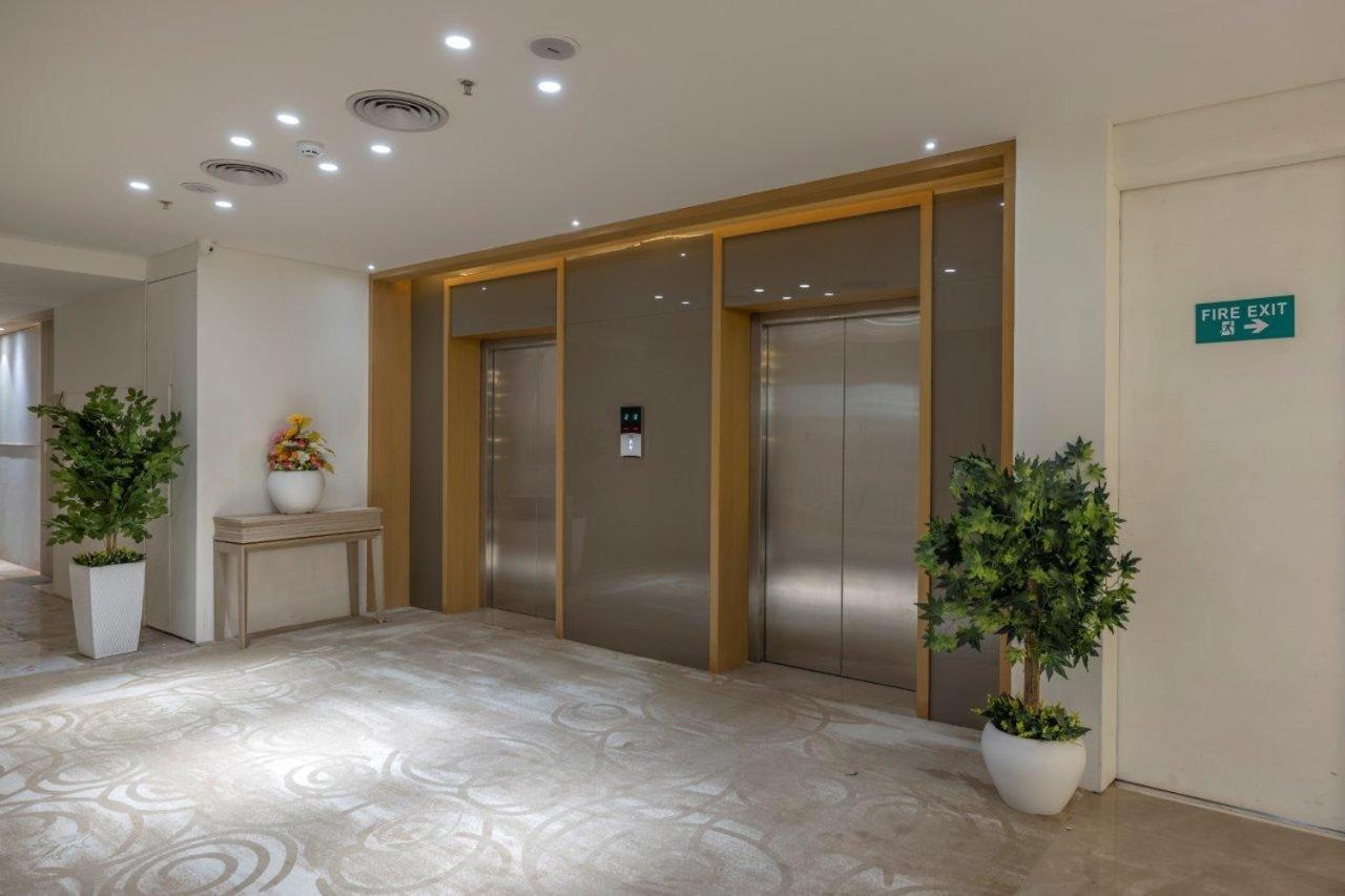 Sarovar Portico Morbi Exterior foto